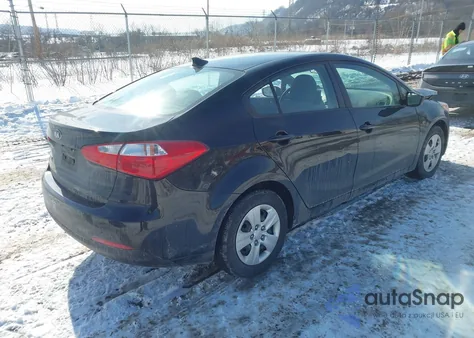 2016 Kia Forte Lx z USA, uszkodzony, nr VIN KNAFK4A66G5445058